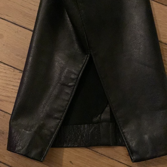 Danier Leather Pants Size 6 - Picture 10 of 12